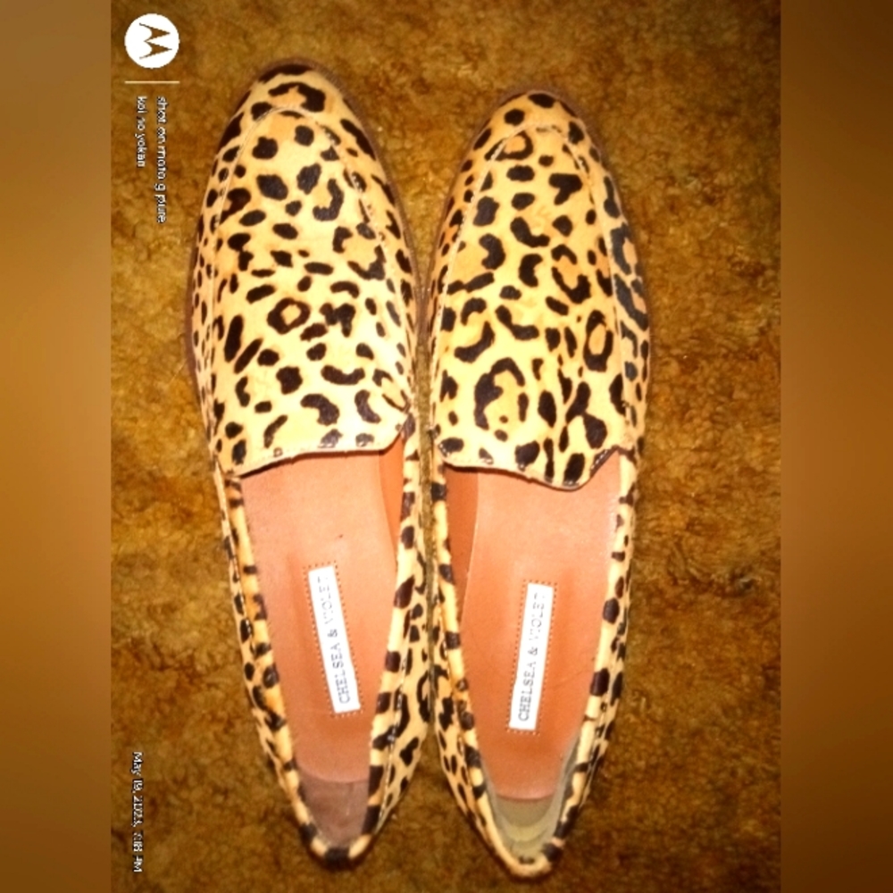 Chelsea & Violet Jenna Cow/Calf Hair Loafer Size 8 Gem